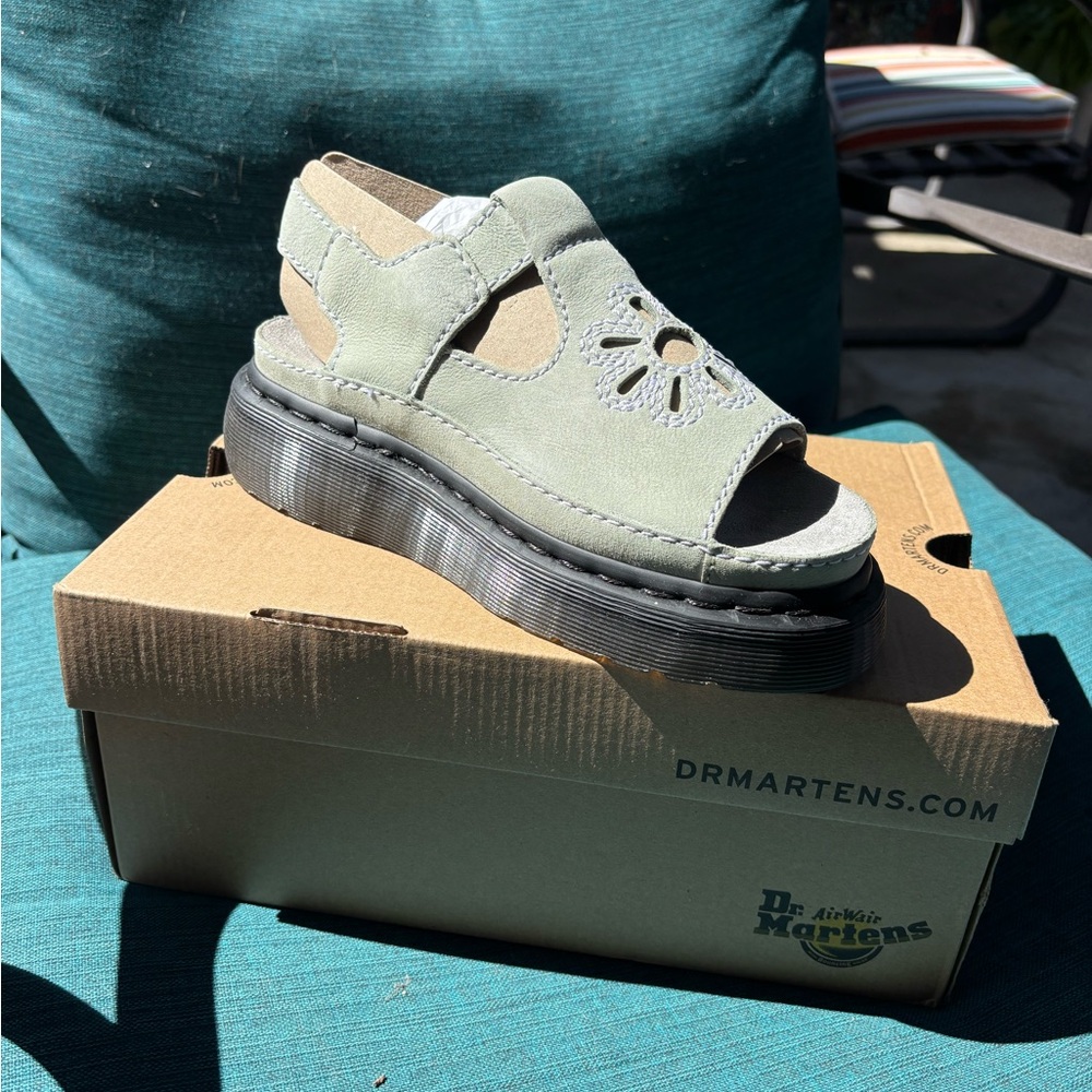 Dr. Martens dunnet flower Sandals - sage green